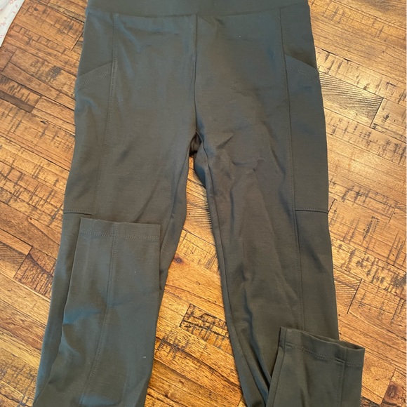 Lou and Grey by LOFT Ponte Pocket Leggings - Picture 2 of 3